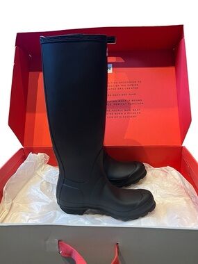 Hunter Black Tall Rain Boots New!